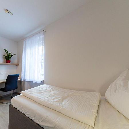 Zeltweg-Rooms ภายนอก รูปภาพ