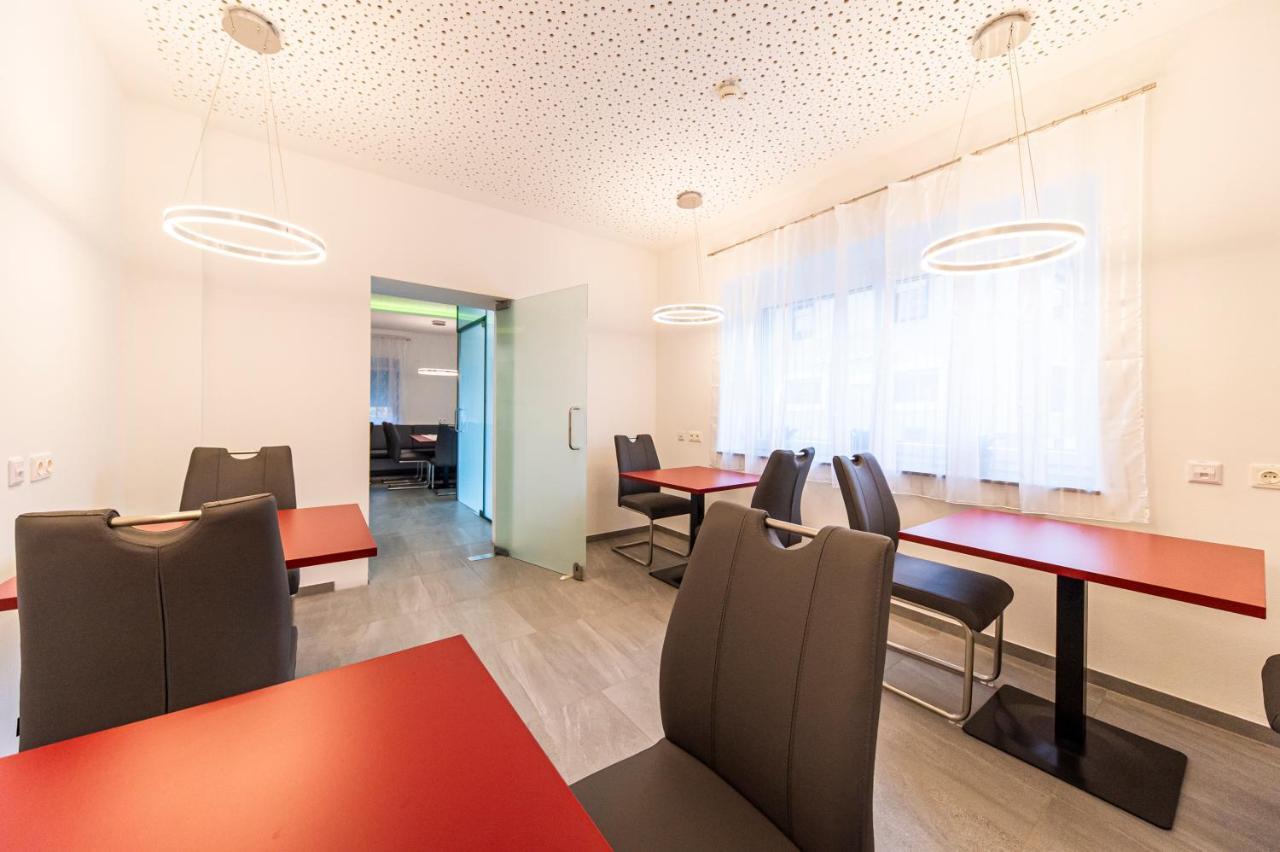 Zeltweg-Rooms ภายนอก รูปภาพ
